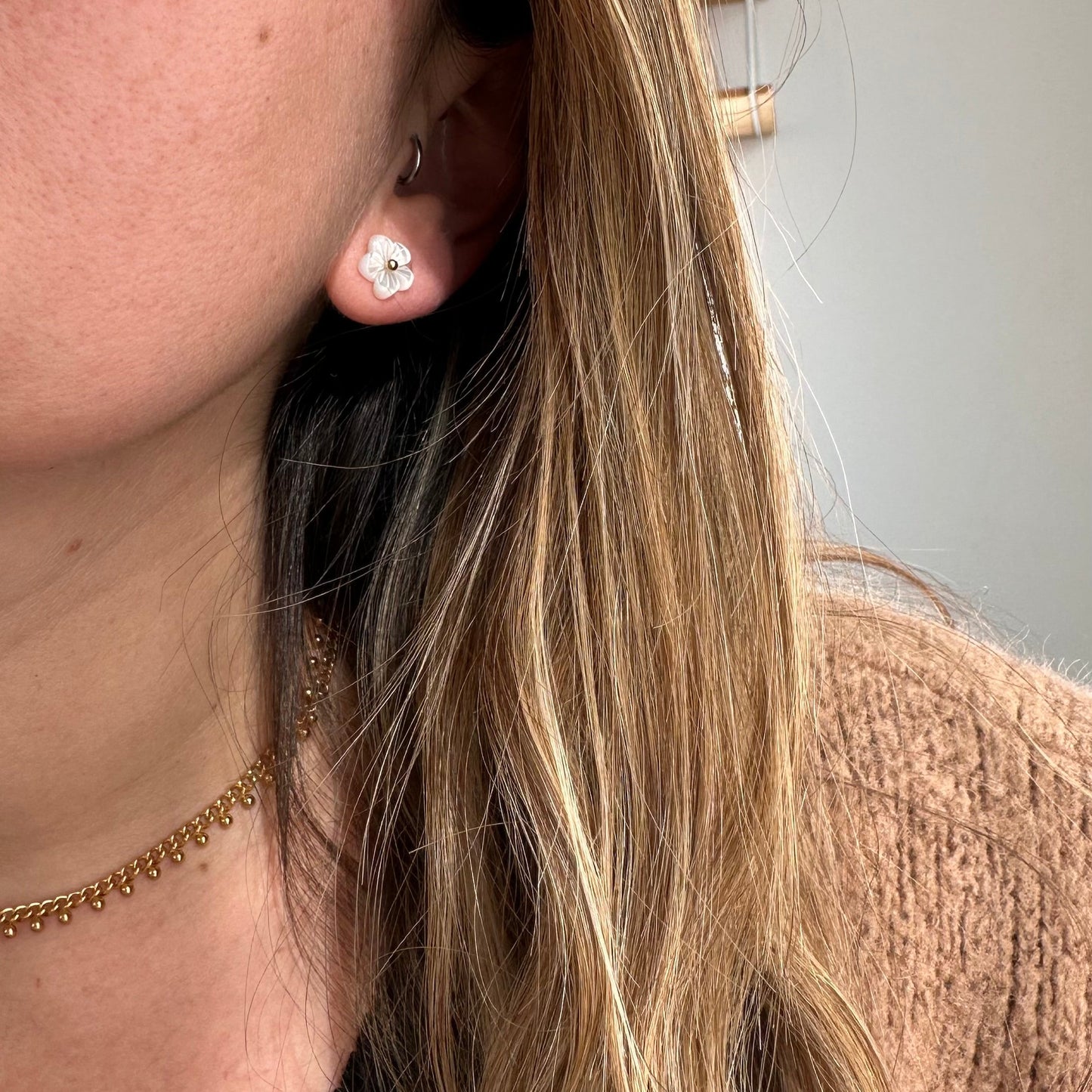 Boucles puce nacre
