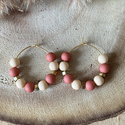 Boucles d'oreilles perles rondes mat