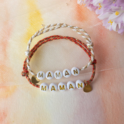 Bracelet fil personnalisé avec breloque
