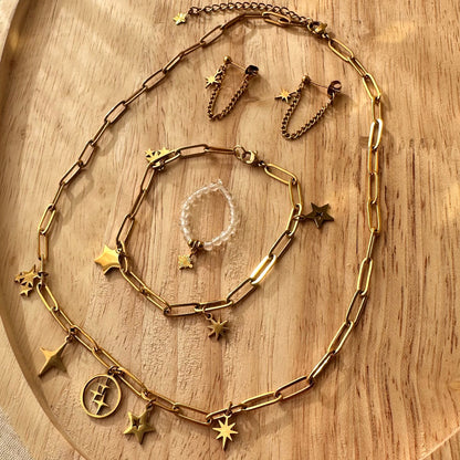 Boucles clou et chaine