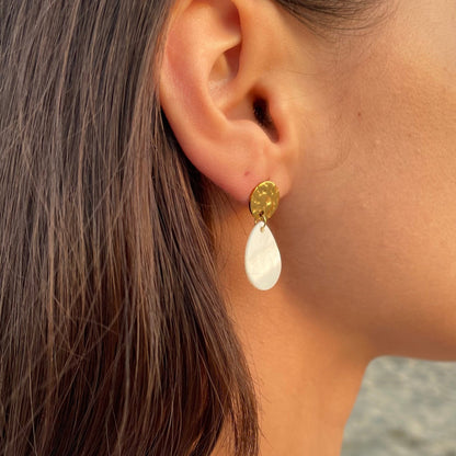 Boucles pendant nacre