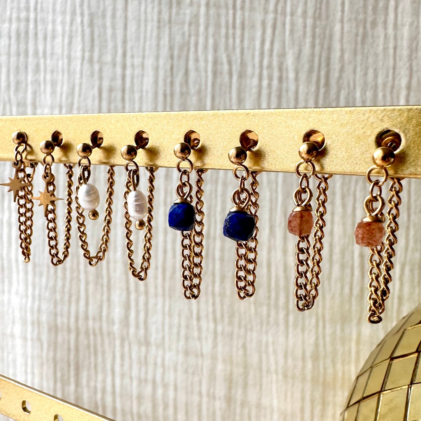 Boucles clou et chaine